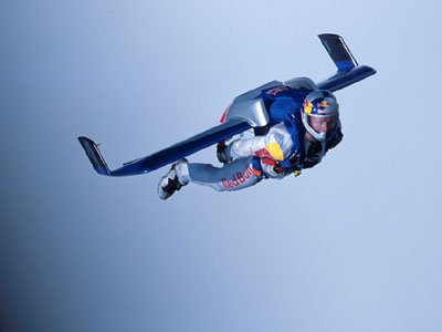 Έτοιμος για ελεύθερη πτώση από το… διάστημα